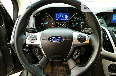 Седан Ford Focus 2013 в 