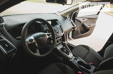 Універсал Ford Focus 2011 в 