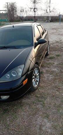 Седан Ford Focus 2000 в 