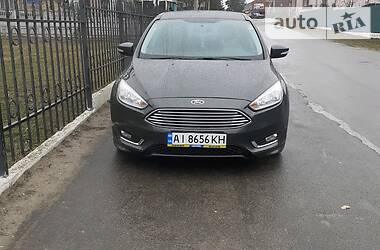 Седан Ford Focus 2015 в 