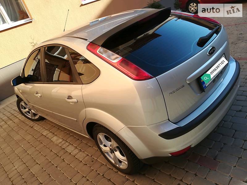 Хетчбек Ford Focus 2007 в 