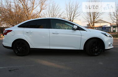 Седан Ford Focus 2011 в 