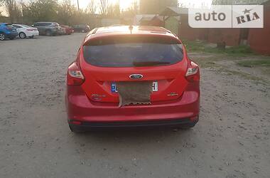 Хетчбек Ford Focus 2014 в 