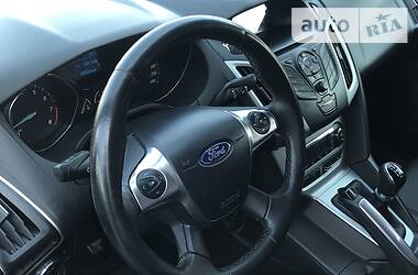 Седан Ford Focus 2012 в 