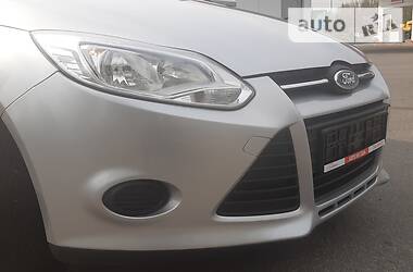 Седан Ford Focus 2014 в 