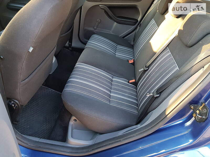 Универсал Ford Focus 2008 в Дубно фото 18 Универсал Ford Focus 2008 в Дубно