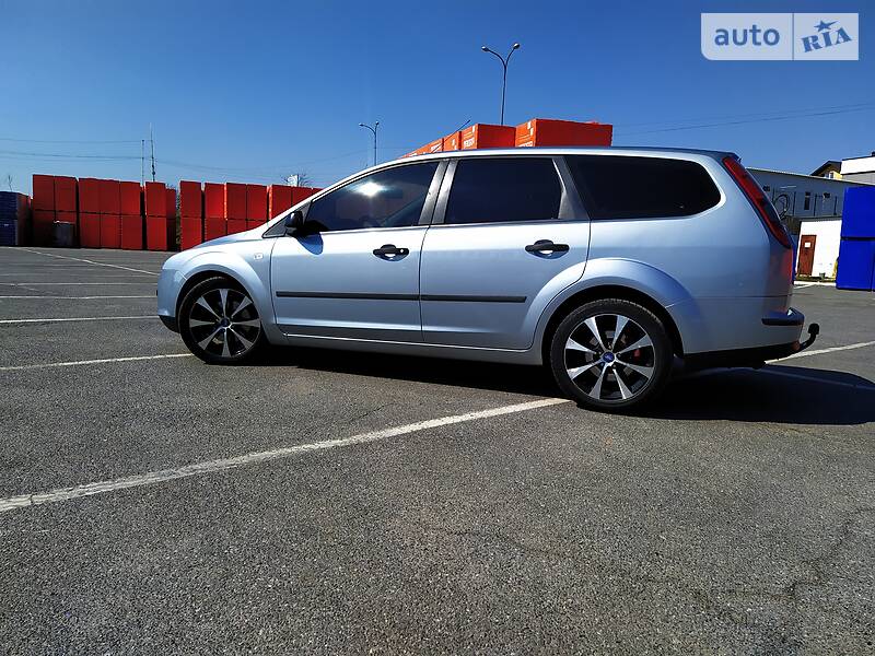 Універсал Ford Focus 2004 в Ужгороді