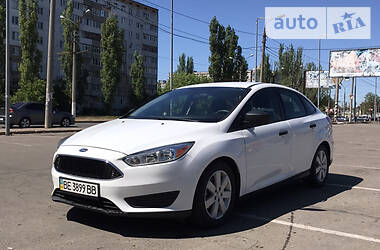 Седан Ford Focus 2015 в 