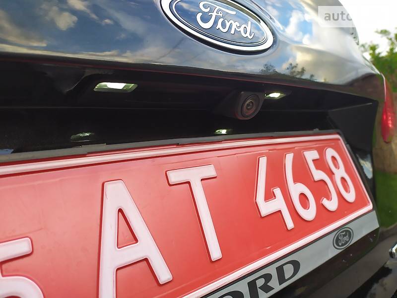Седан Ford Focus 2015 в Рівному