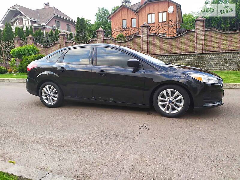 Седан Ford Focus 2015 в Рівному