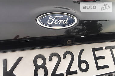 Седан Ford Focus 2015 в 