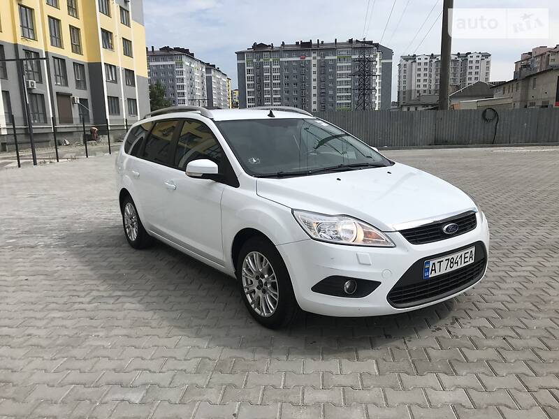 Універсал Ford Focus 2010 в Івано-Франківську