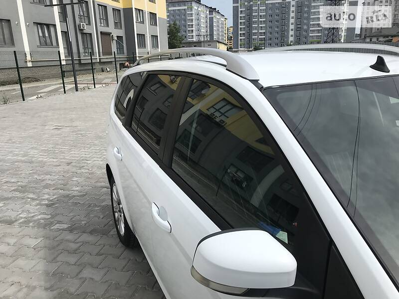 Універсал Ford Focus 2010 в Івано-Франківську