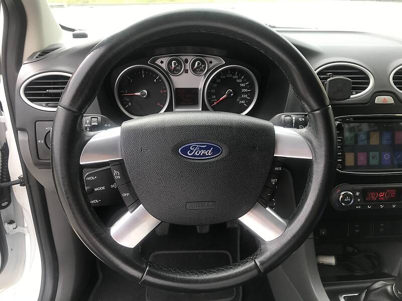 Універсал Ford Focus 2010 в Івано-Франківську