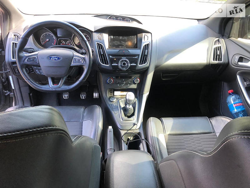 Хетчбек Ford Focus 2015 в Полтаві