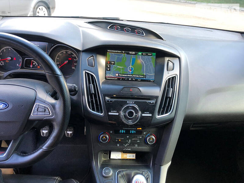 Хетчбек Ford Focus 2015 в Полтаві