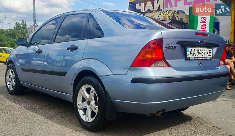 Седан Ford Focus 2004 в Киеве
