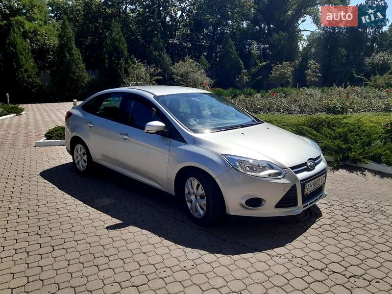 Седан Ford Focus 2013 в 