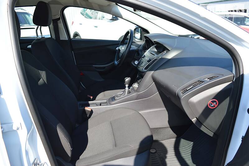 Седан Ford Focus 2015 в Києві фото 10 Седан Ford Focus 2015 в Києві