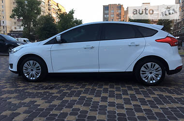 Хетчбек Ford Focus 2016 в 