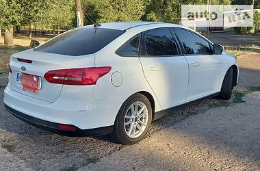 Седан Ford Focus 2015 в Кривом Роге