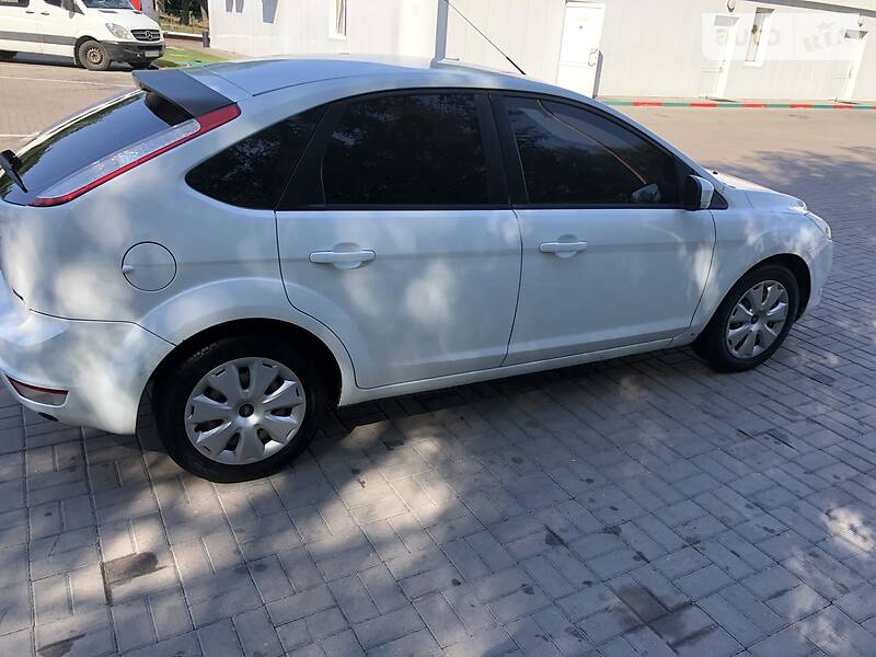 Хетчбек Ford Focus 2010 в Києві фото 7 Хетчбек Ford Focus 2010 в Києві