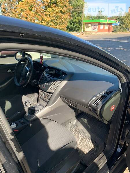 Седан Ford Focus 2013 в Золотоноші