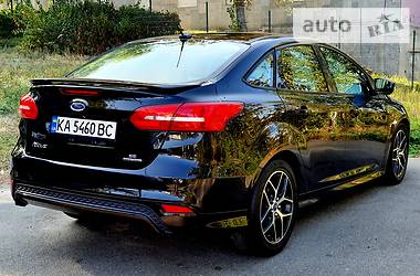 Седан Ford Focus 2015 в Киеве