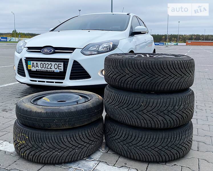 Хэтчбек Ford Focus 2011 в Киеве