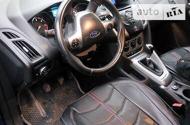 Універсал Ford Focus 2011 в 