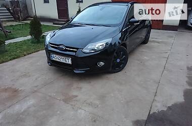 Хэтчбек Ford Focus 2012 в 