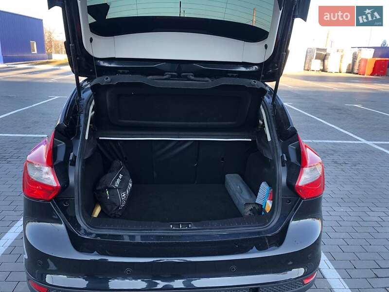 Хэтчбек Ford Focus 2012 в Николаеве