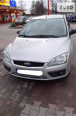 Хэтчбек Ford Focus 2006 в Оброшином