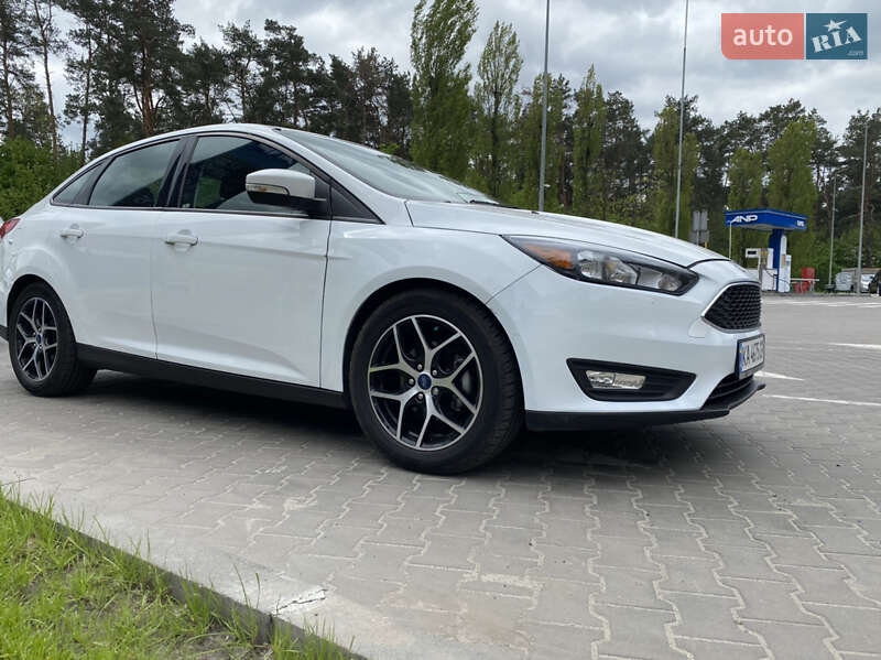 Седан Ford Focus 2017 в Киеве