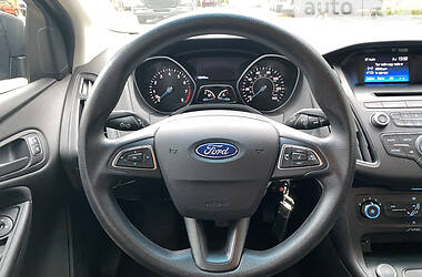 Седан Ford Focus 2016 в 