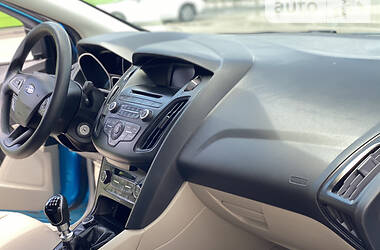 Седан Ford Focus 2017 в 