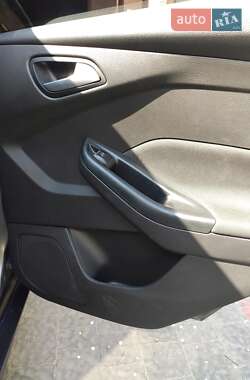 Универсал Ford Focus 2013 в 