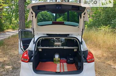 Хэтчбек Ford Focus 2016 в 