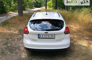 Хэтчбек Ford Focus 2016 в 