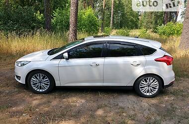 Хэтчбек Ford Focus 2016 в 