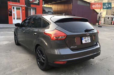 Хэтчбек Ford Focus 2016 в Киеве