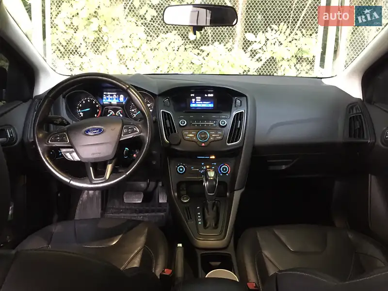 Ford Focus 2016 VIN 1FADP3K26GL267820 фото оголошення 10 з 60