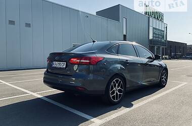 Седан Ford Focus 2017 в 