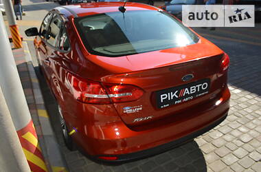 Седан Ford Focus 2018 в 
