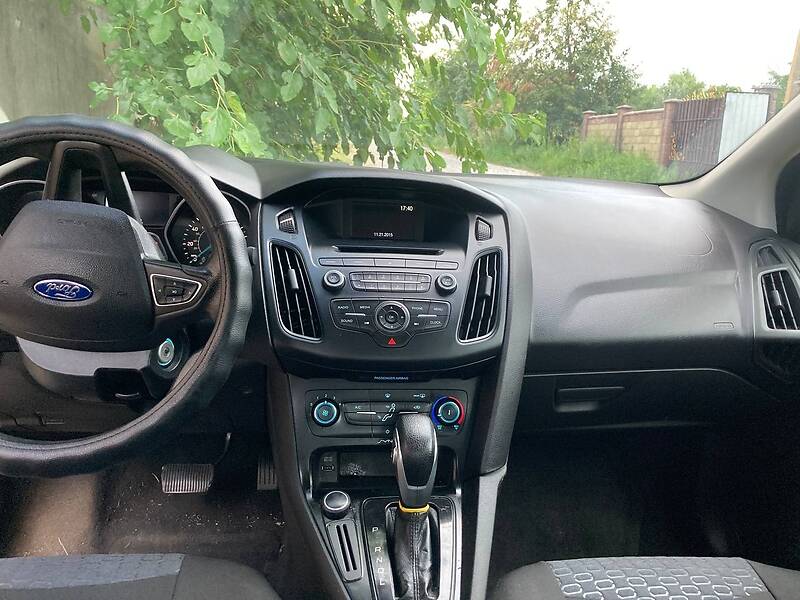 Седан Ford Focus 2015 в Каменском