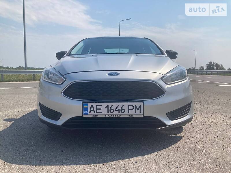 Седан Ford Focus 2015 в Каменском