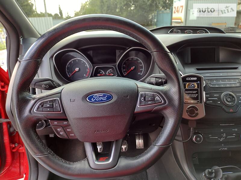 Хэтчбек Ford Focus 2015 в Харькове
