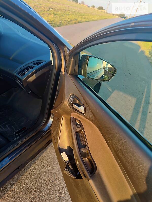 Седан Ford Focus 2014 в Чорноморську фото 13 Седан Ford Focus 2014 в Чорноморську