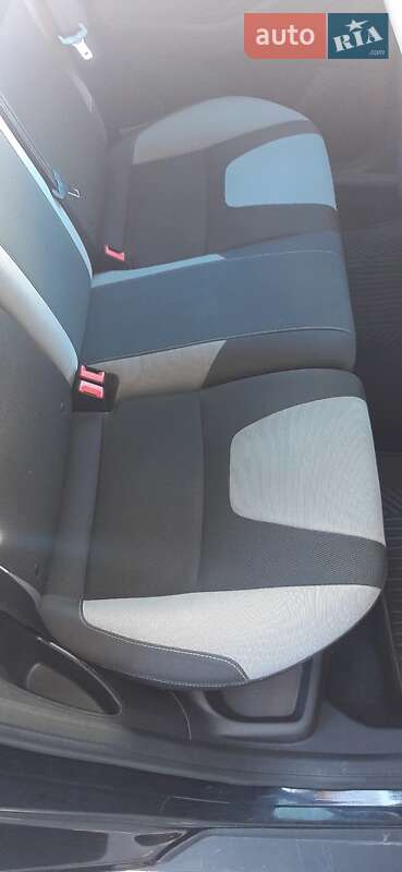 Хэтчбек Ford Focus 2011 в Днепре