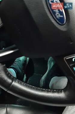 Седан Ford Focus 2016 в Чернигове